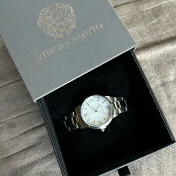 Vince Camuto Ayla Women\'s Watch New in Box